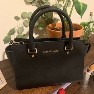 Michael Kors black selma bag